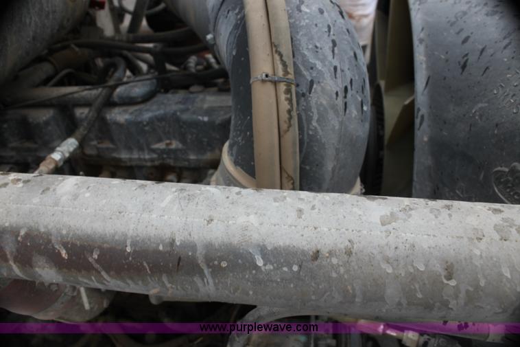 image for item H7390 1995 Mack CH613 Elite CL semi truck