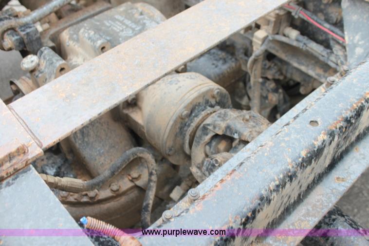 image for item H7390 1995 Mack CH613 Elite CL semi truck