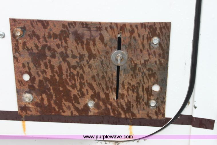 image for item H7390 1995 Mack CH613 Elite CL semi truck