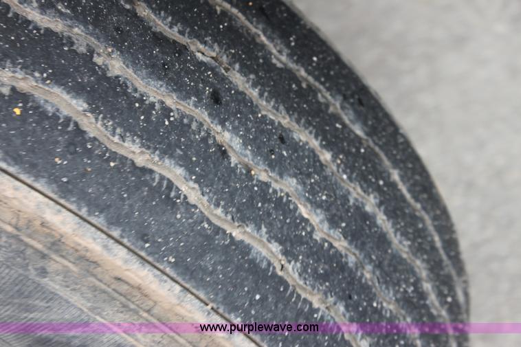 image for item H7390 1995 Mack CH613 Elite CL semi truck