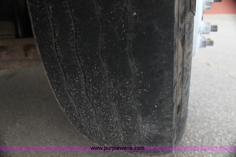 image for item H7390 1995 Mack CH613 Elite CL semi truck