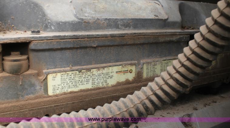 image for item H7391 1989 Volvo WIA semi truck