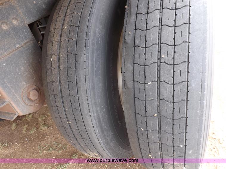 image for item I7688 2007 Timpte Super Hopper grain trailer