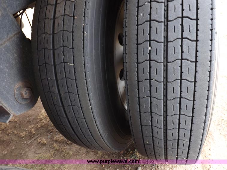 image for item I7688 2007 Timpte Super Hopper grain trailer