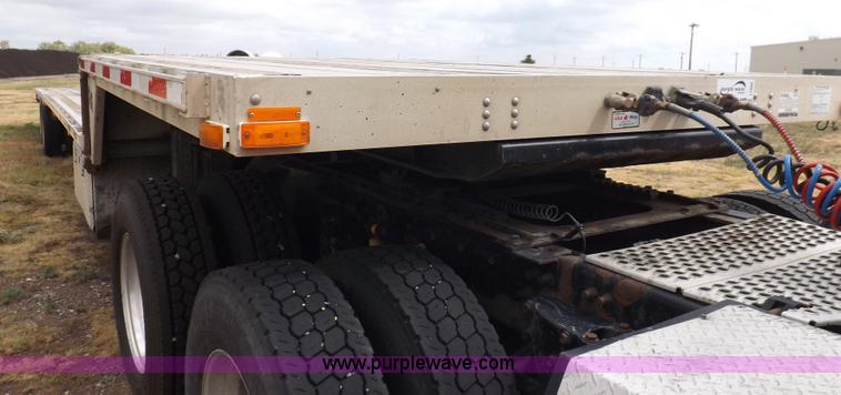 image for item I7689 2003 Transcraft Eagle step deck trailer