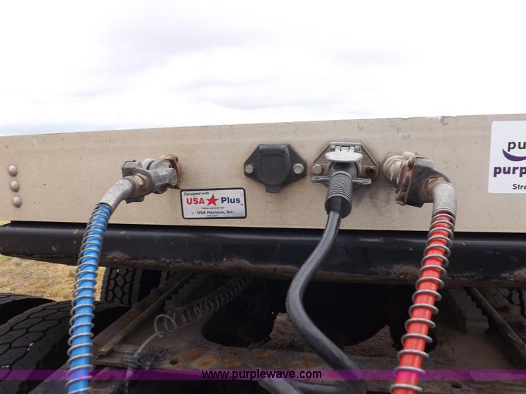 image for item I7689 2003 Transcraft Eagle step deck trailer