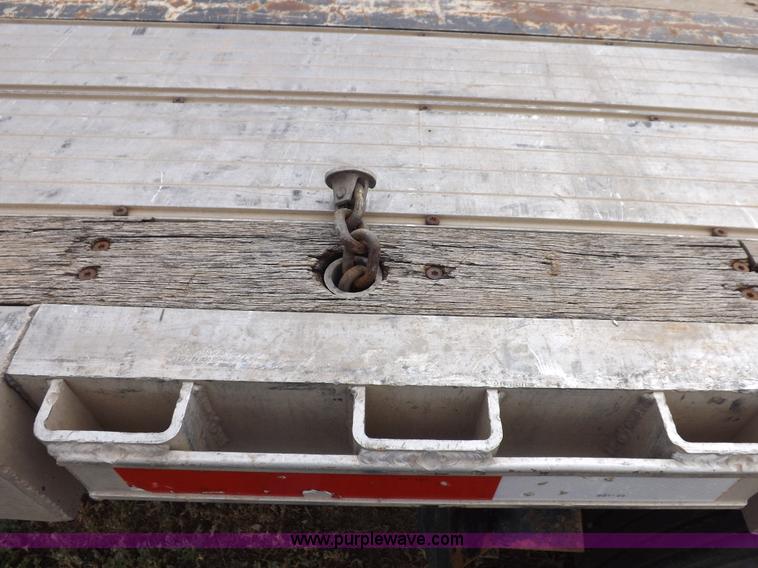 image for item I7689 2003 Transcraft Eagle step deck trailer