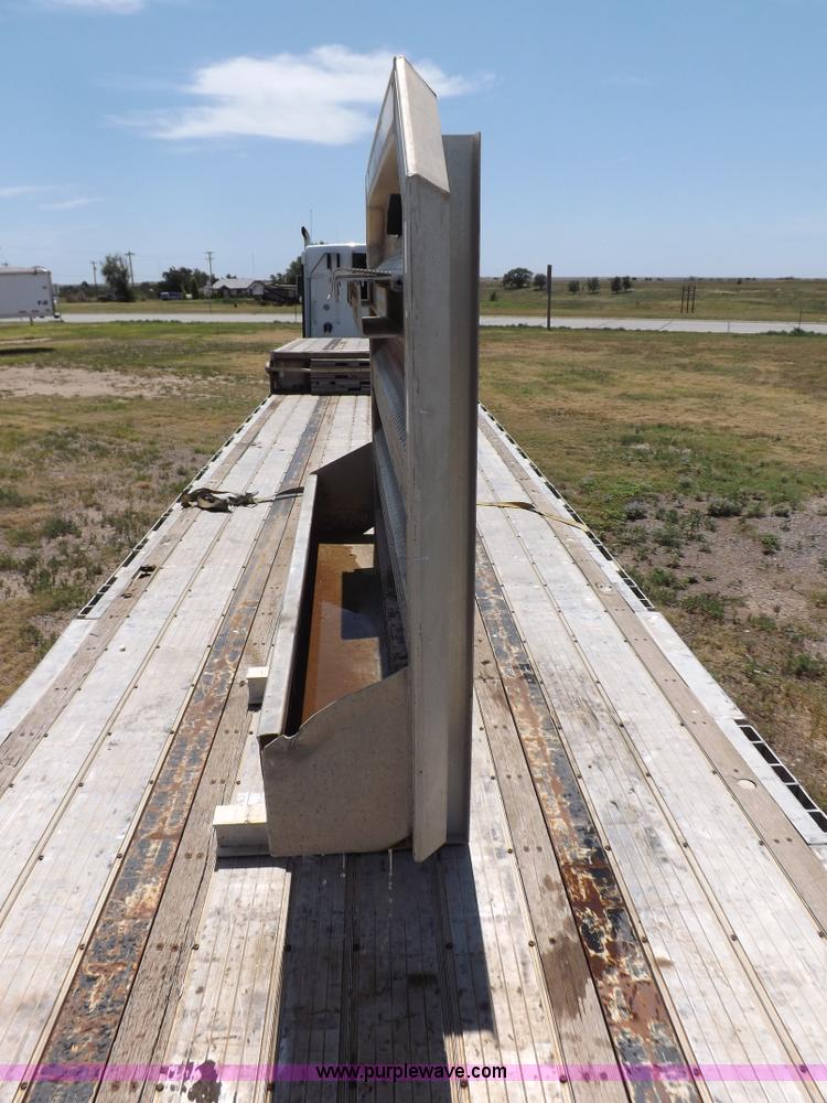 image for item I7689 2003 Transcraft Eagle step deck trailer