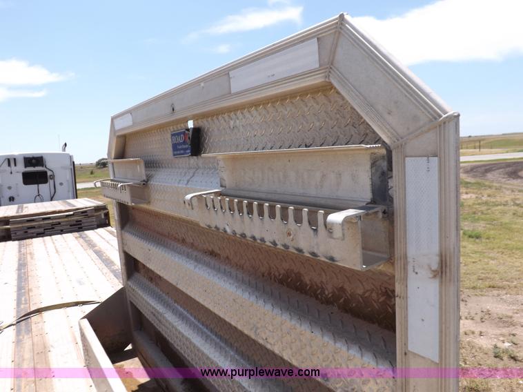 image for item I7689 2003 Transcraft Eagle step deck trailer