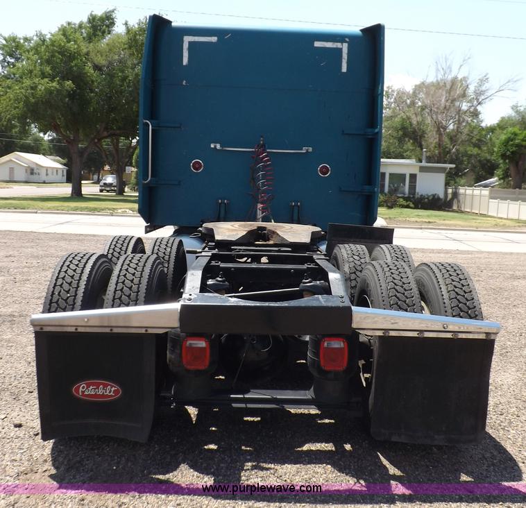 image for item I7717 2000 Peterbilt 379 semi truck
