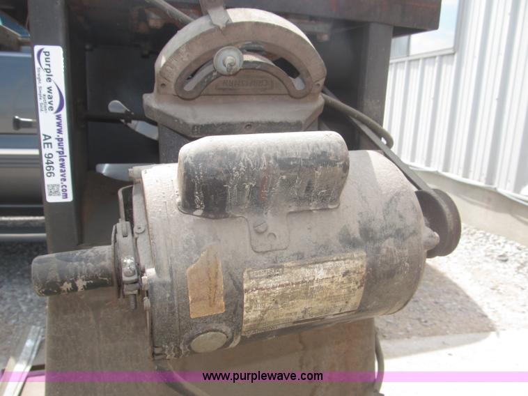 image for item AE9466 1974 Sears Roebuck 10" table saw