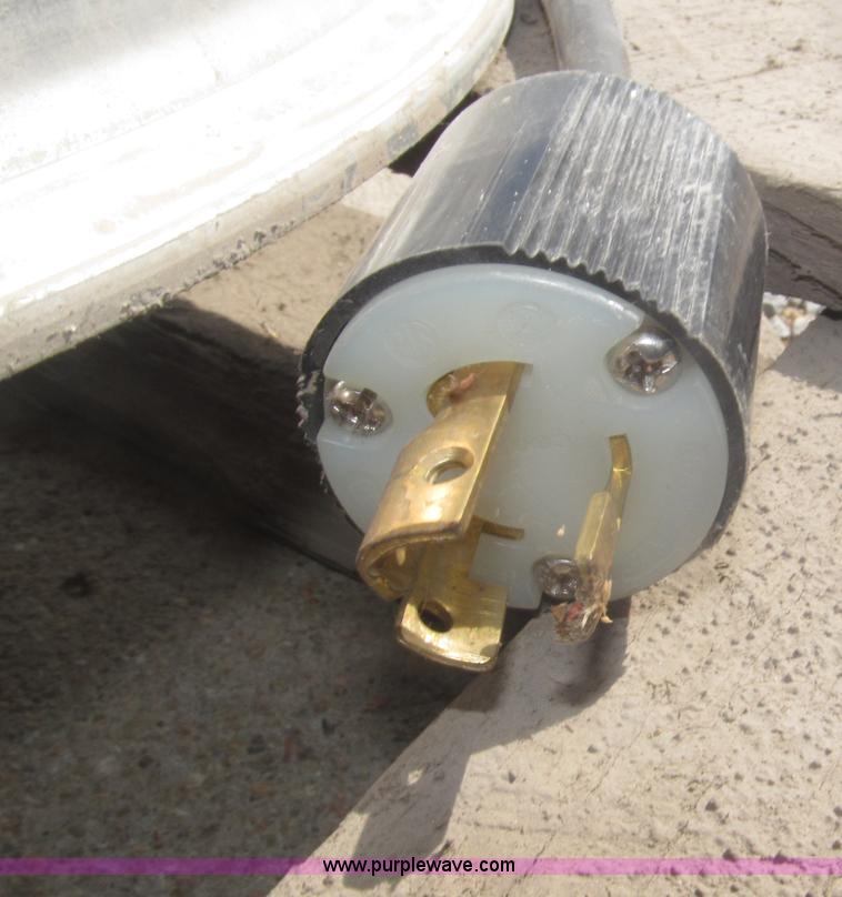 image for item AE9467 (7) Cooper 400W metal halide lights