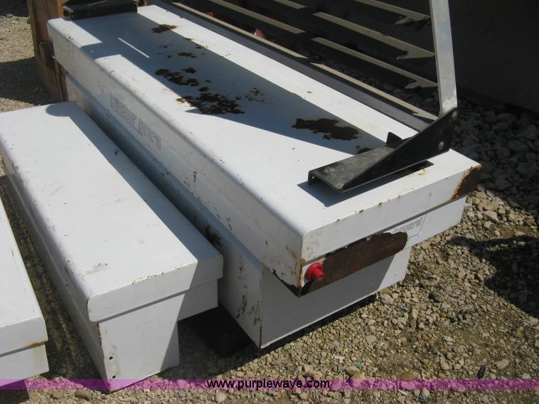 image for item AN9683 Headache rack and toolboxes