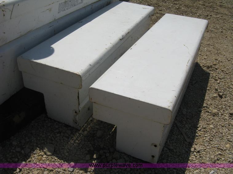 image for item AN9683 Headache rack and toolboxes