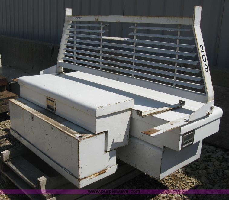 image for item AN9686 Headache rack and toolboxes