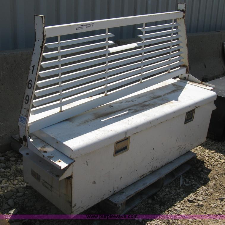 image for item AN9687 Headache rack and toolboxes