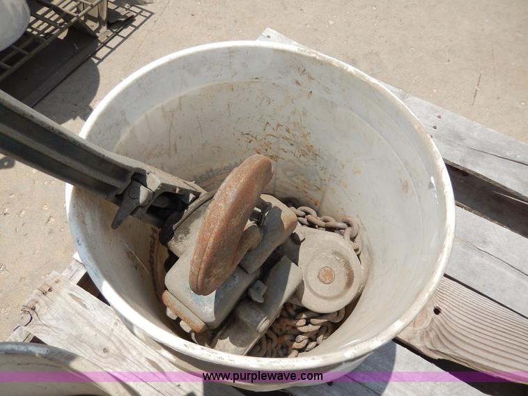 image for item AS9253 (3) three ton chain come-alongs