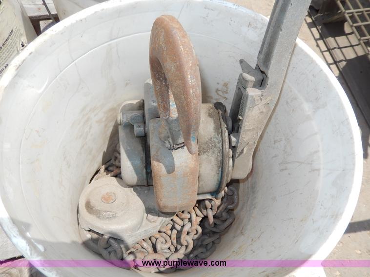 image for item AS9253 (3) three ton chain come-alongs