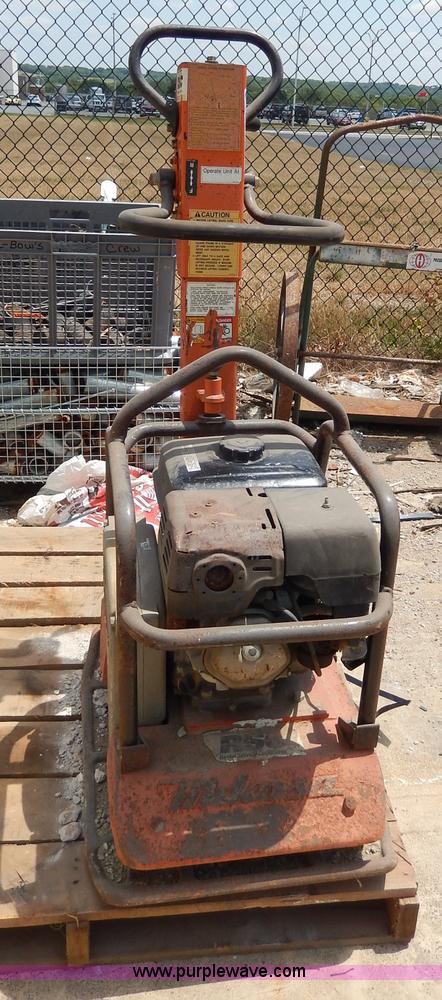 image for item AS9257 Plate compactor