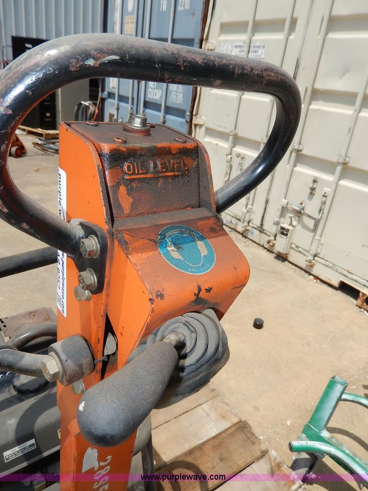 image for item AS9257 Plate compactor