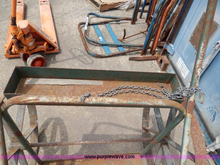 image for item AS9259 (8) oxygen/acetylene bottle carts