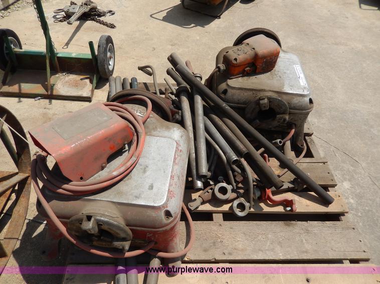 image for item AS9276 (2) Ridgid 400 pipe machines