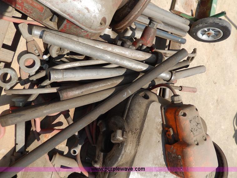 image for item AS9276 (2) Ridgid 400 pipe machines