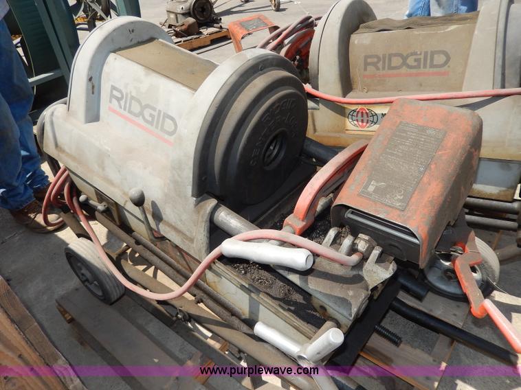 image for item AS9277 Ridgid 1822 pipe machine