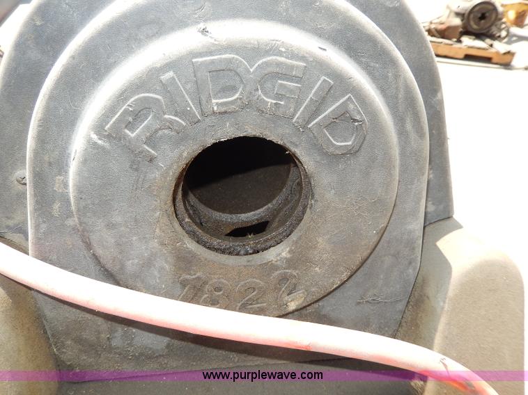 image for item AS9278 Ridgid 1822 pipe machine
