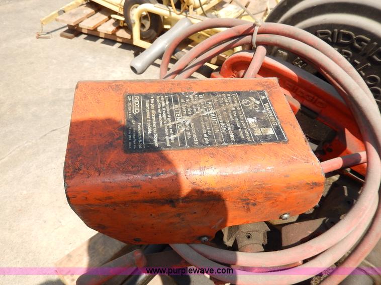 image for item AS9278 Ridgid 1822 pipe machine