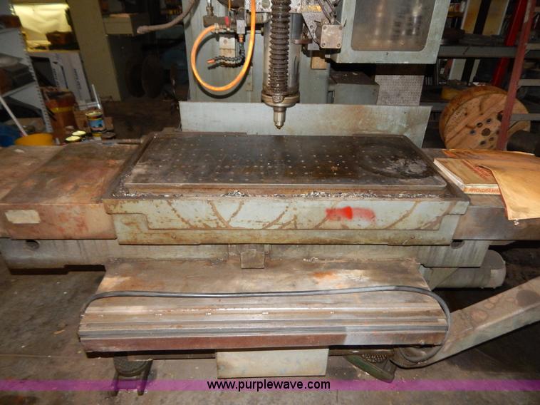 image for item AW9242 1984 Monarch Cortland VMC-45 mill