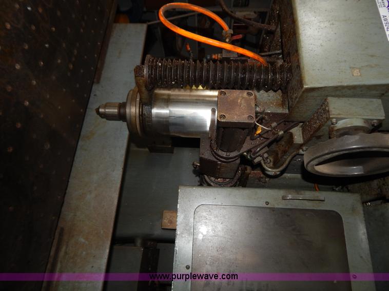 image for item AW9242 1984 Monarch Cortland VMC-45 mill