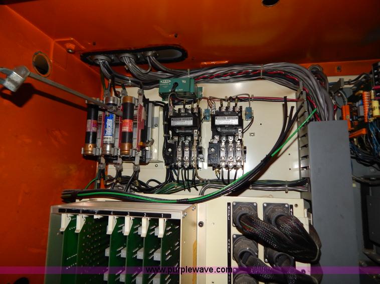 image for item AW9242 1984 Monarch Cortland VMC-45 mill