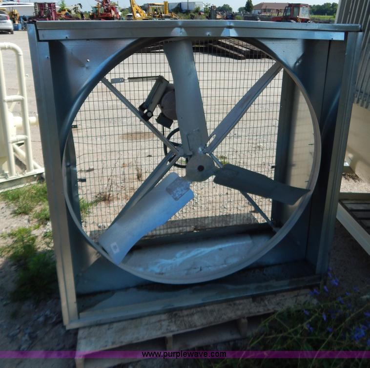 image for item AW9245 Box fan