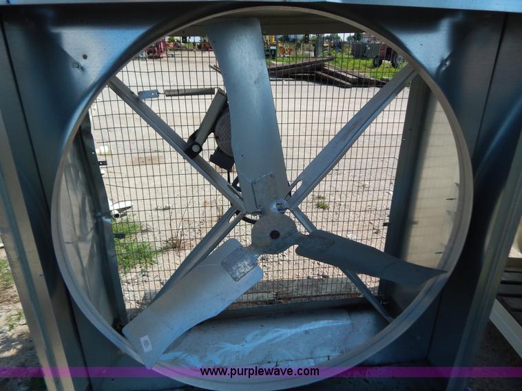 image for item AW9245 Box fan