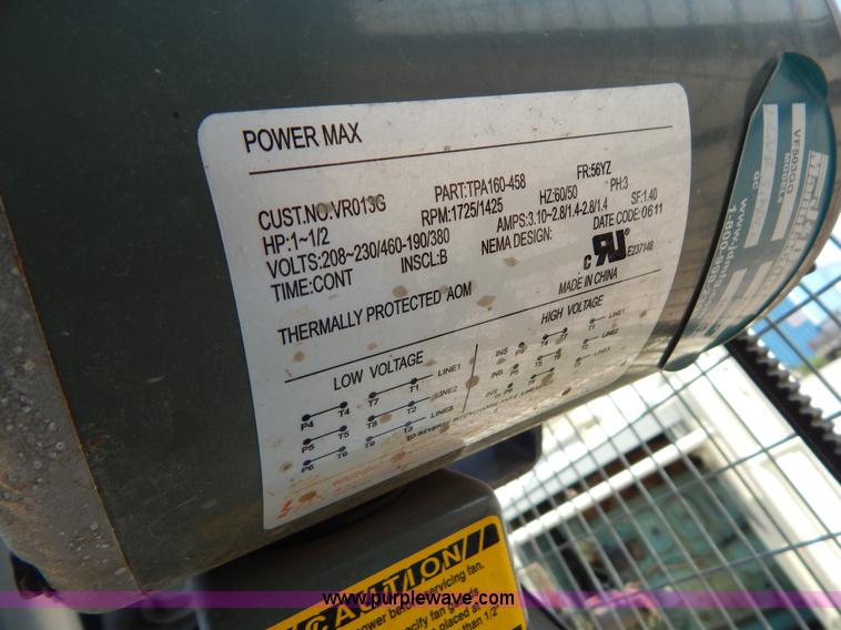 image for item AW9245 Box fan