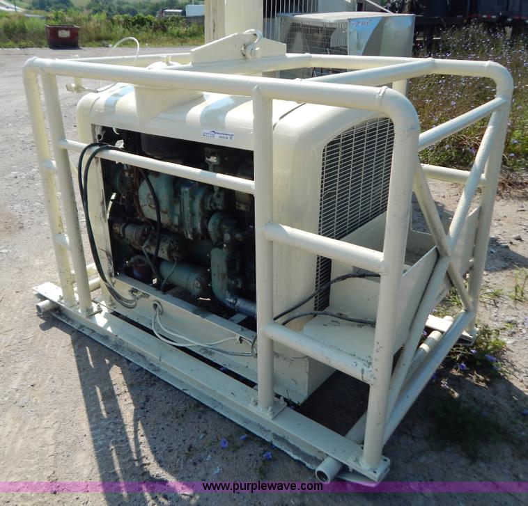 image for item AW9246 Detroit 471 power unit