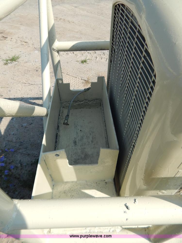 image for item AW9246 Detroit 471 power unit