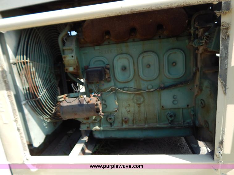 image for item AW9246 Detroit 471 power unit