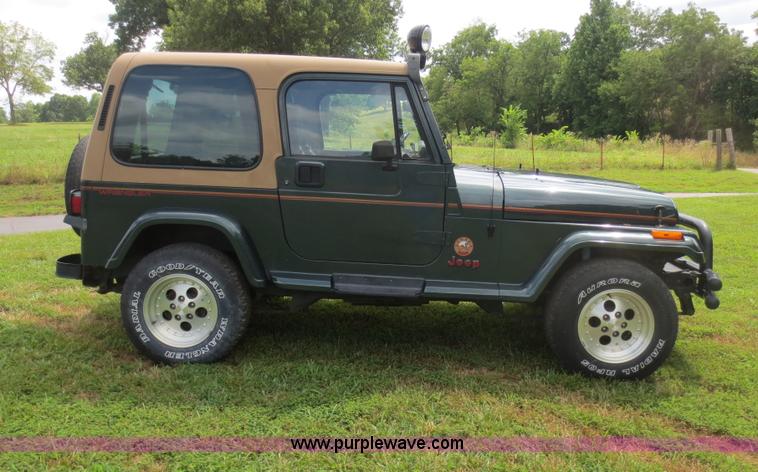 image for item D5959 1993 Jeep Wrangler Sahara SUV