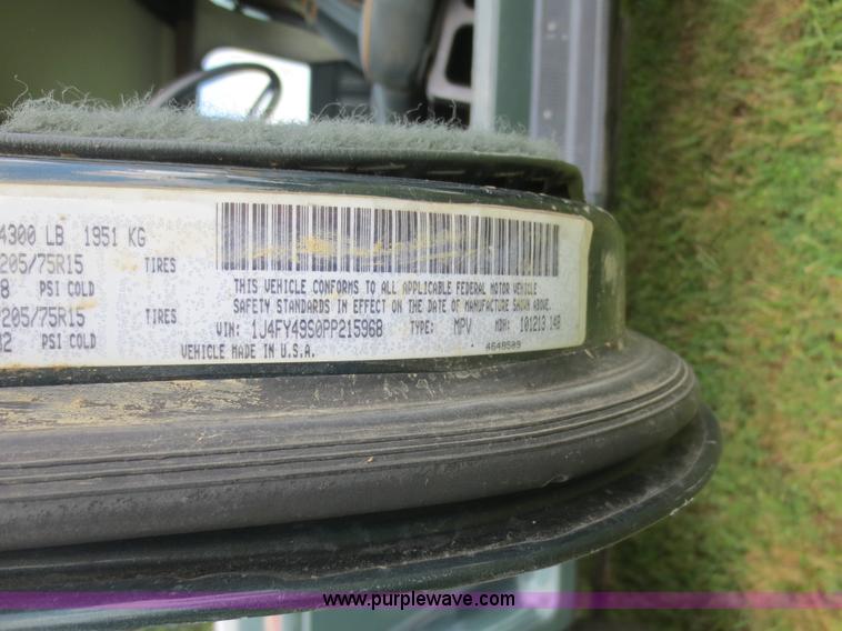 image for item D5959 1993 Jeep Wrangler Sahara SUV