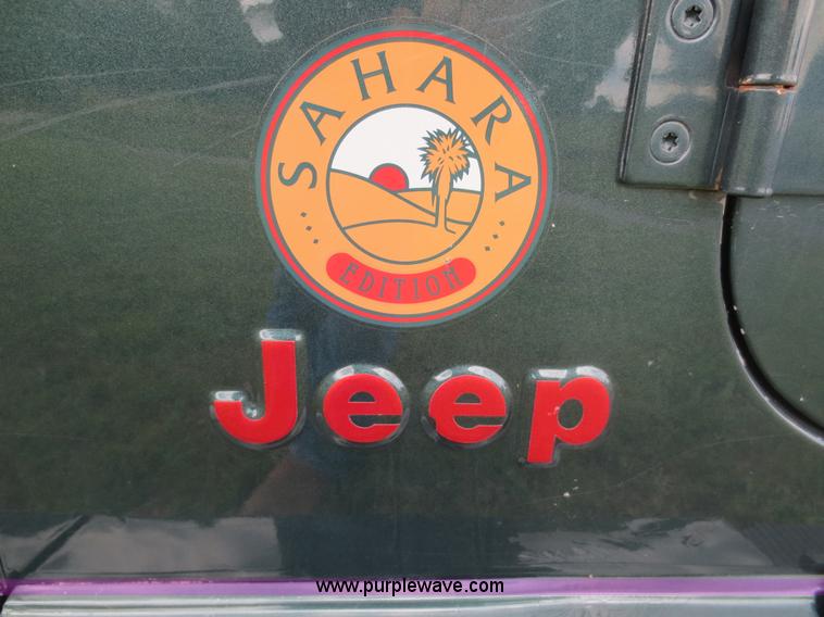 image for item D5959 1993 Jeep Wrangler Sahara SUV