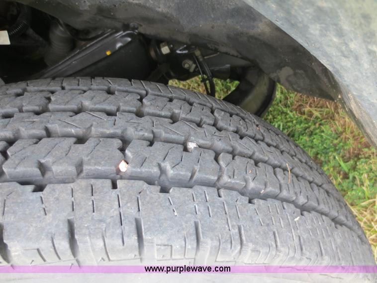 image for item D5960 2000 Dodge Ram 3500 Quad Cab utility truck