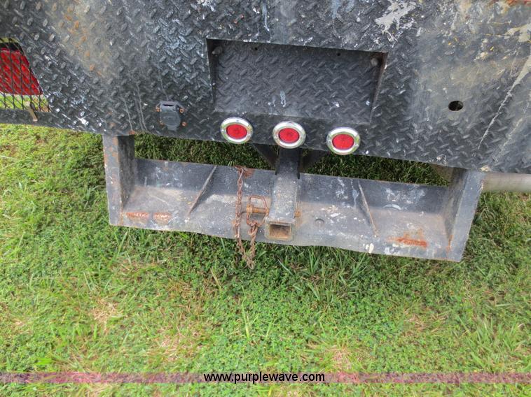 image for item D5960 2000 Dodge Ram 3500 Quad Cab utility truck