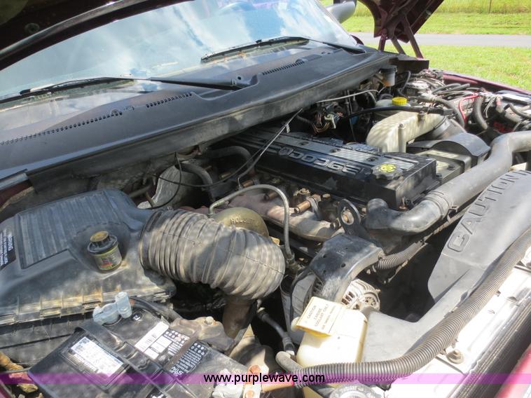 image for item D5960 2000 Dodge Ram 3500 Quad Cab utility truck