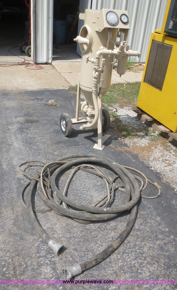 image for item D5961 Empire Safe Strip portable soda blast machine