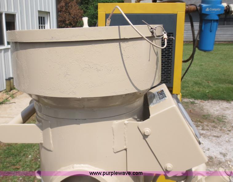 image for item D5961 Empire Safe Strip portable soda blast machine