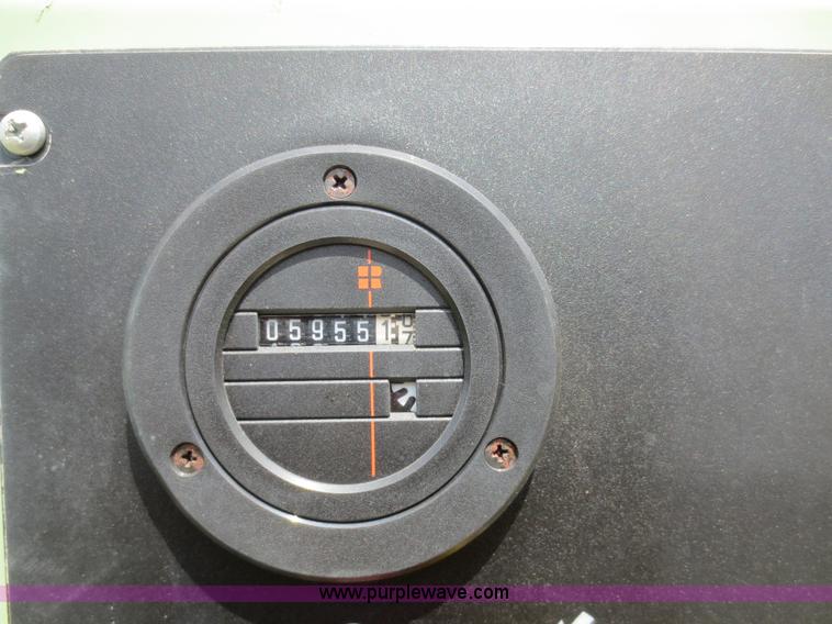 image for item D5963 1998 Sullair LS-12 screw air compressor