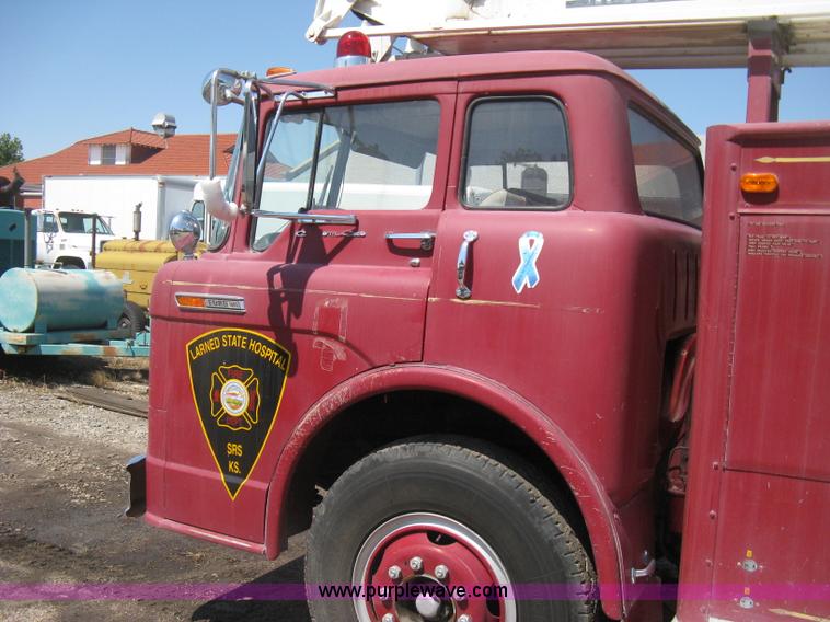 image for item D8475 1969 Ford 1000 Super Duty firetruck