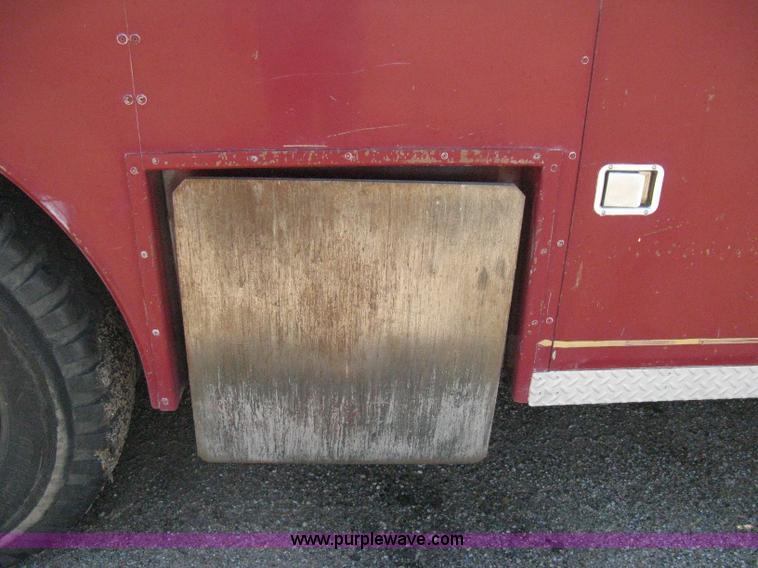 image for item D8475 1969 Ford 1000 Super Duty firetruck